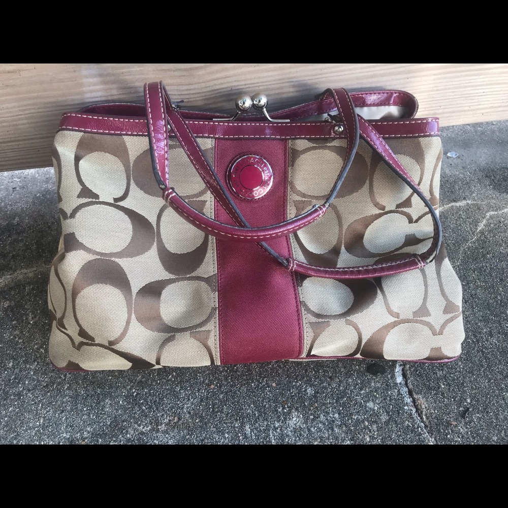 Coach Bag - Picture 1 of 8